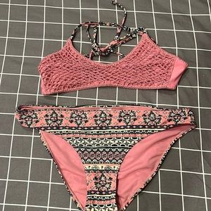 Xhiliration pink crochet top and printed scrunched bottom. Size M